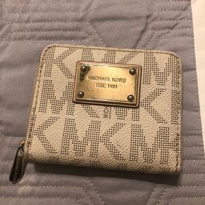Small Michael Kors wallet